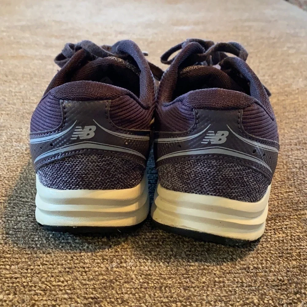 𝅺new Balanxe Cush ultra soft sneakers; size 8.5